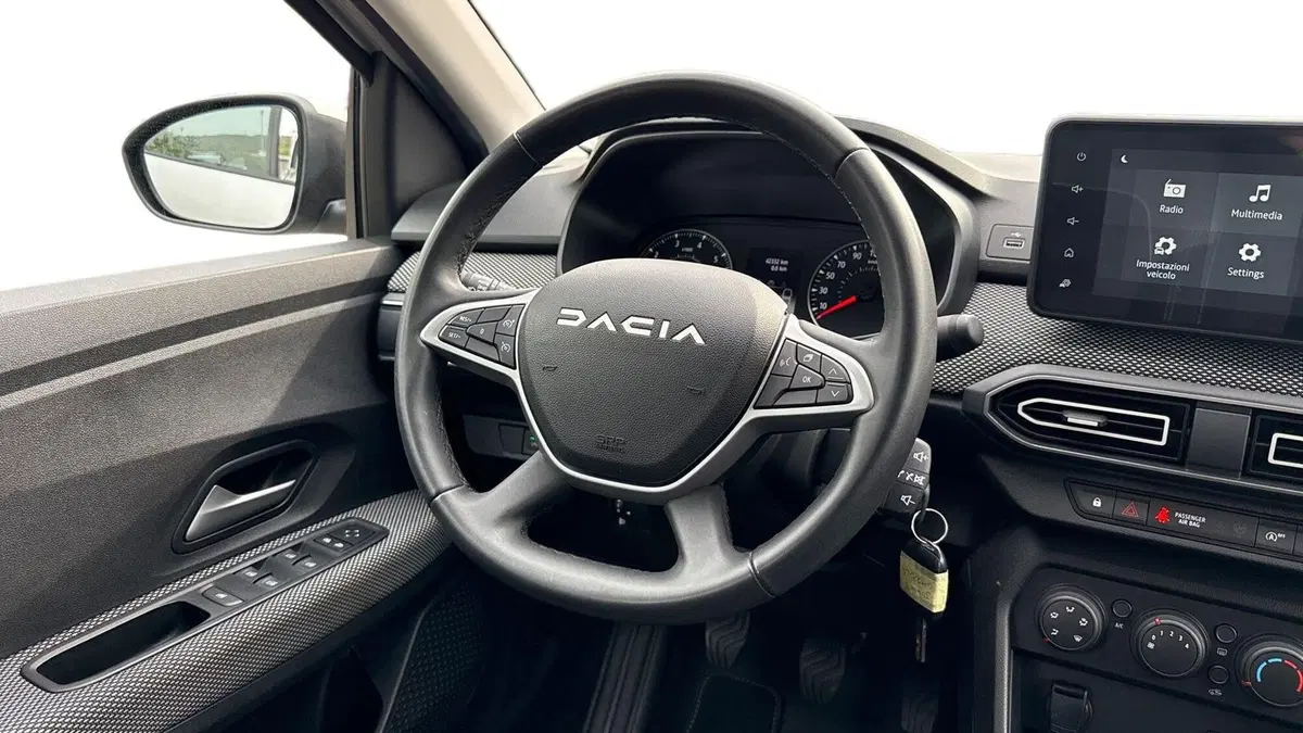 Dacia Jogger usata a Treviso (12)