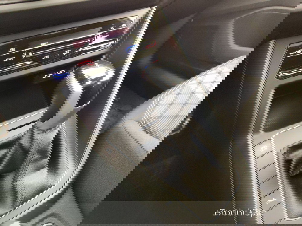 Volkswagen Taigo usata a Massa-Carrara (10)