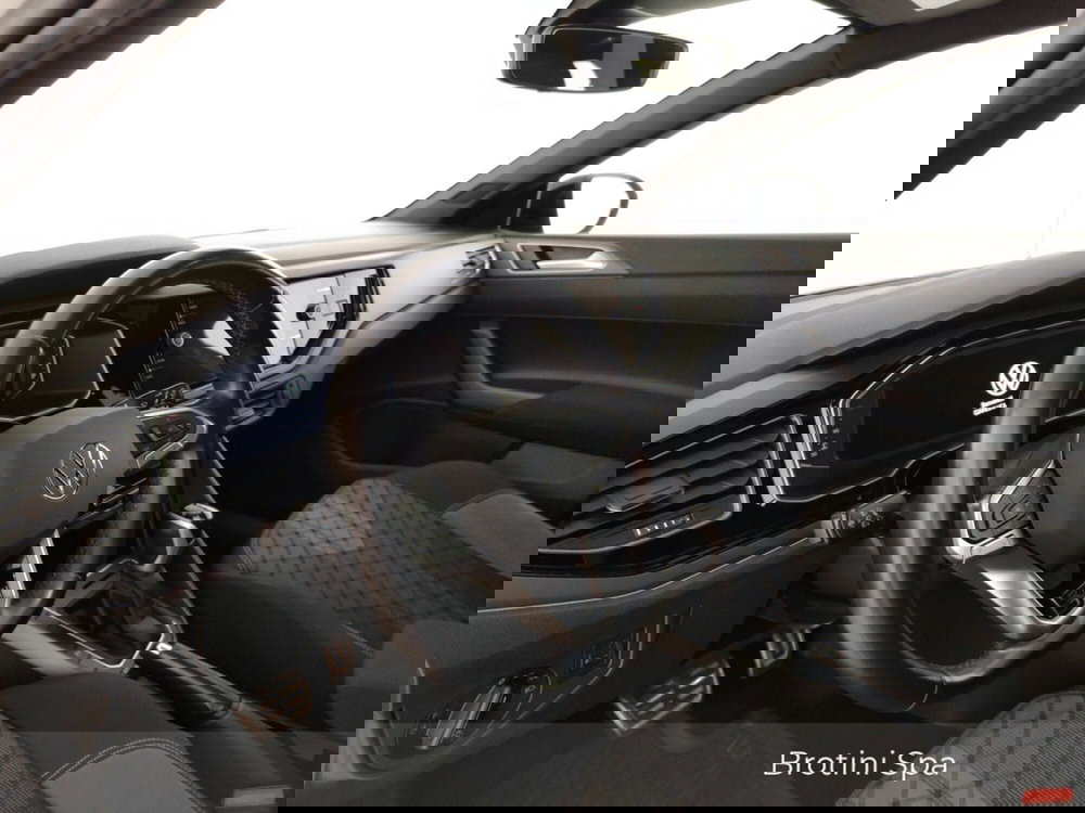 Volkswagen Taigo usata a Massa-Carrara (7)