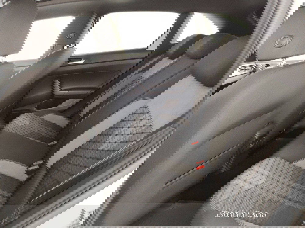 Volkswagen Taigo usata a Massa-Carrara (9)