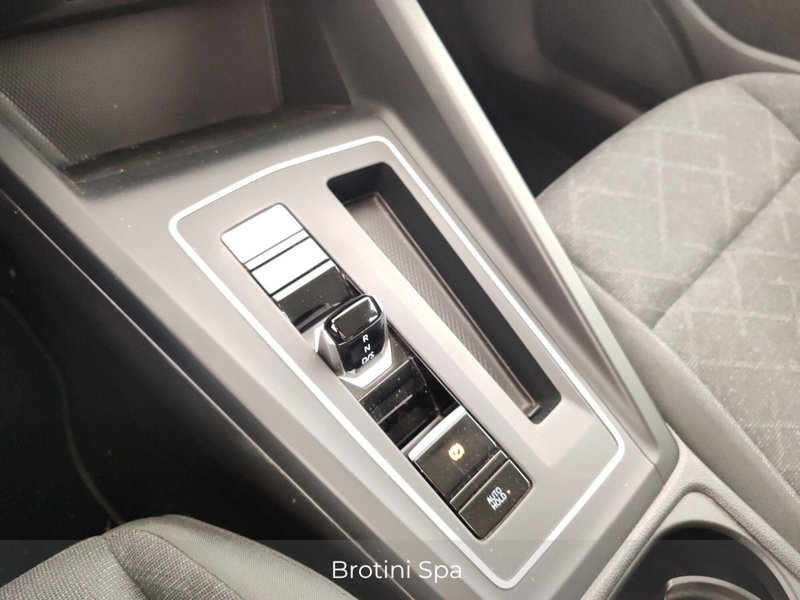 Volkswagen Golf usata a Massa-Carrara (13)