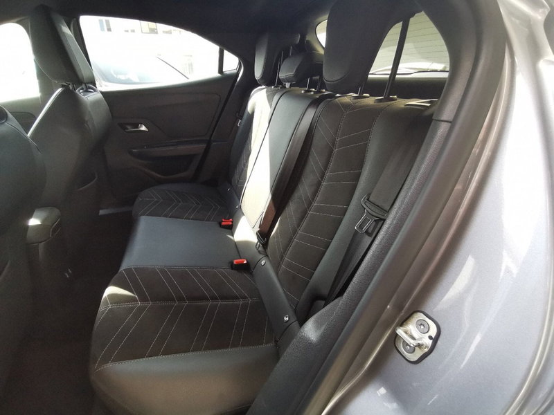 Opel Mokka usata a Taranto (11)