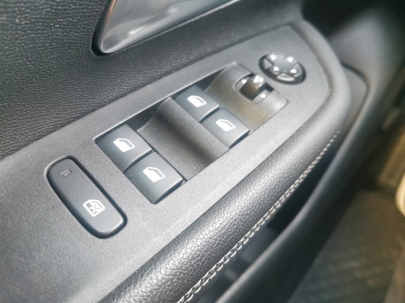 Opel Mokka usata a Taranto (17)