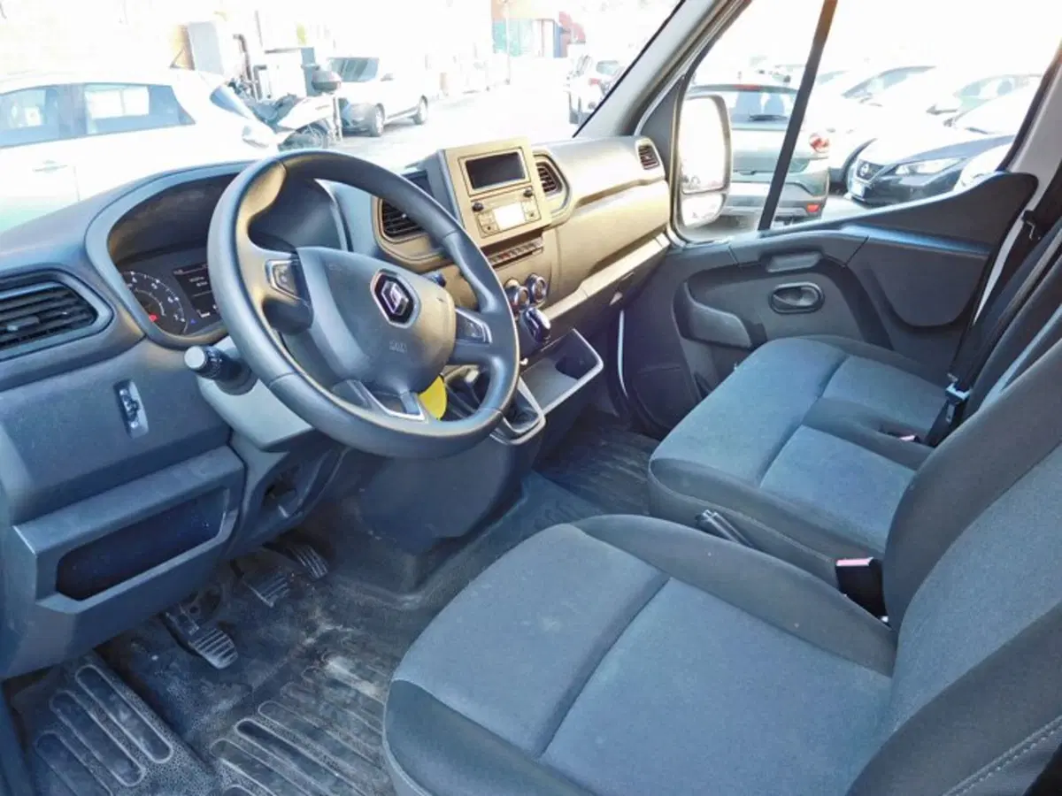 Renault Master Furgone usata a Rimini (9)