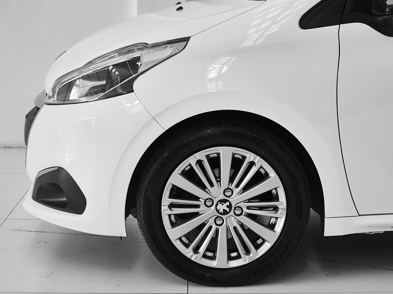 Peugeot 208 usata a Prato (4)