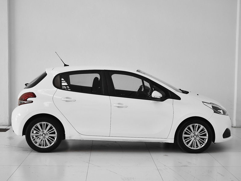 Peugeot 208 usata a Prato (7)