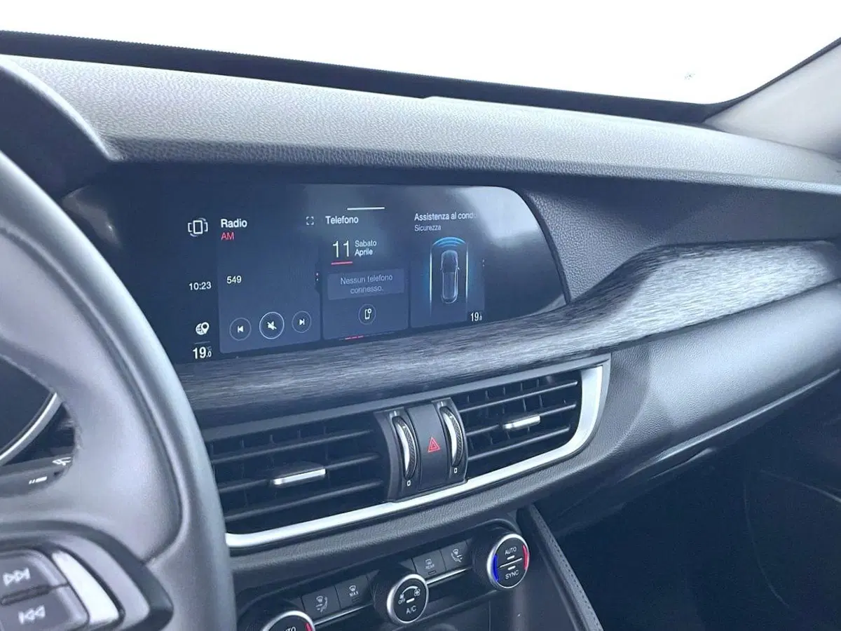 Alfa Romeo Stelvio usata a Perugia (11)