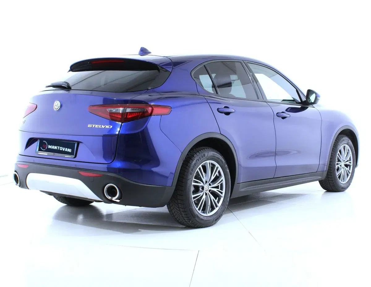 Alfa Romeo Stelvio usata a Perugia (2)