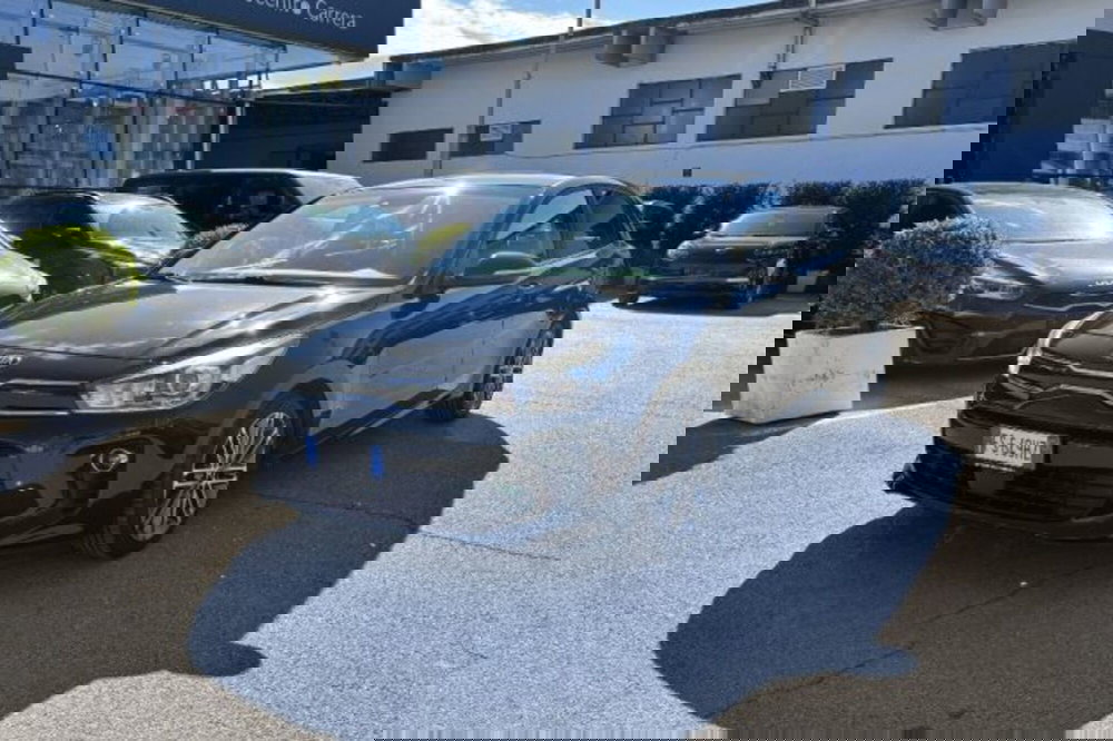 Kia Rio usata a Latina (3)
