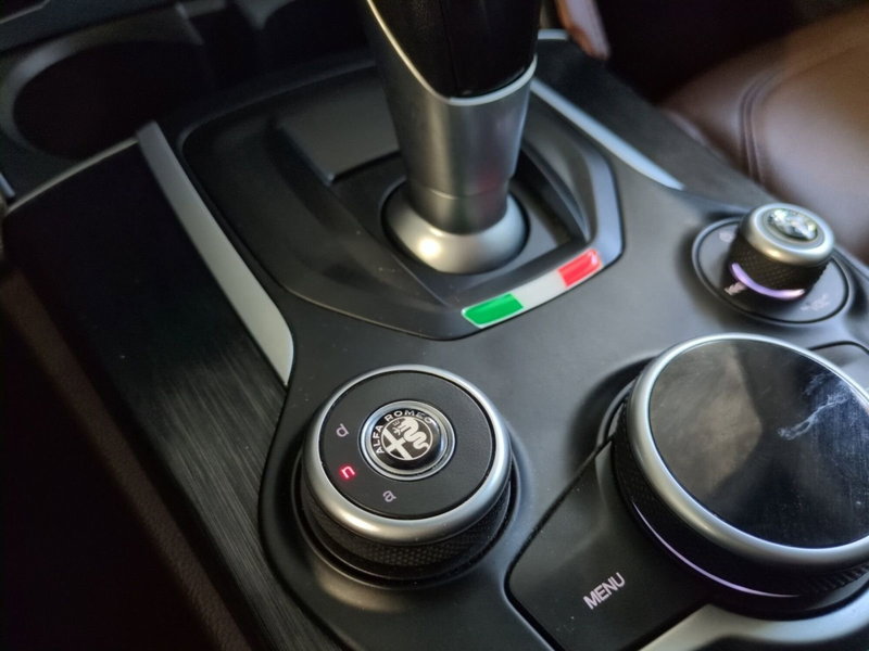 Alfa Romeo Stelvio usata a Agrigento (15)