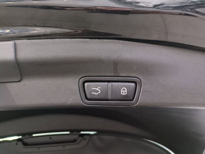 Alfa Romeo Stelvio usata a Agrigento (18)