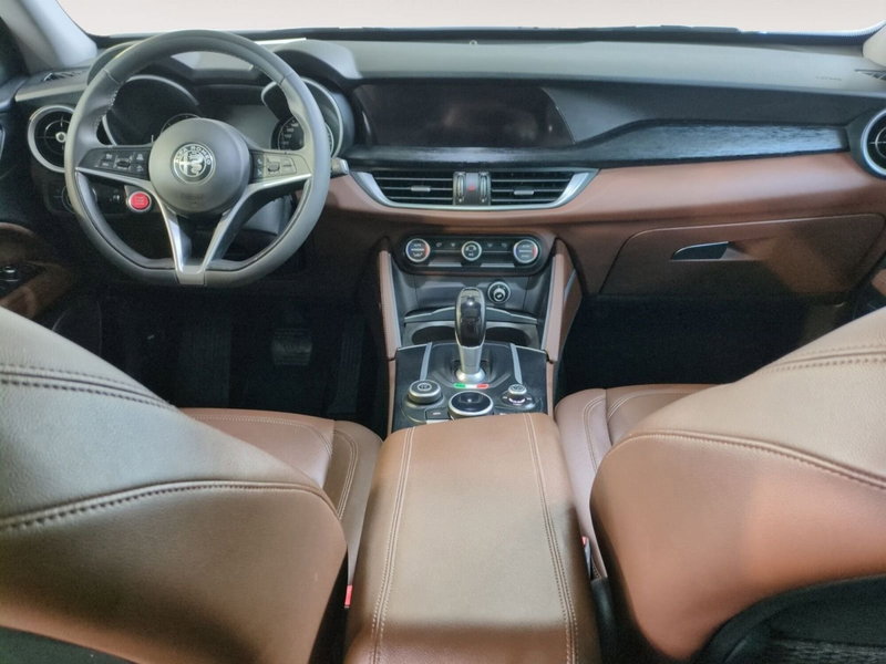 Alfa Romeo Stelvio usata a Agrigento (9)