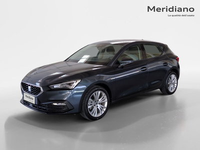 SEAT Leon 1.0 eTSI 110 CV DSG Xcellence nuova a Favara