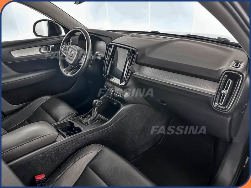 Volvo XC40 usata a Milano (12)
