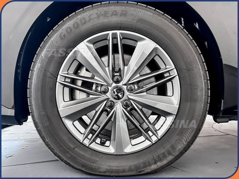 Ds DS 4 nuova a Milano (7)