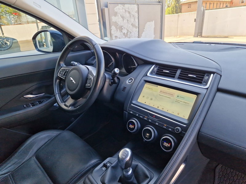 Jaguar E-Pace usata a Modena (14)