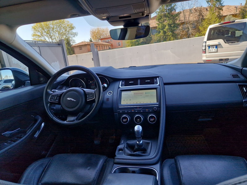 Jaguar E-Pace usata a Modena (16)