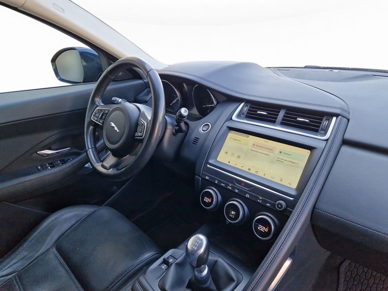 Jaguar E-Pace usata a Modena (9)