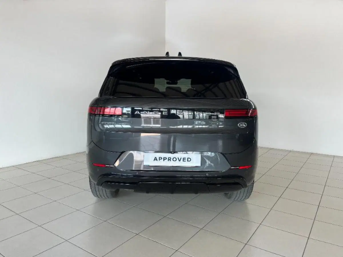 Land Rover Range Rover Sport usata a Venezia (10)