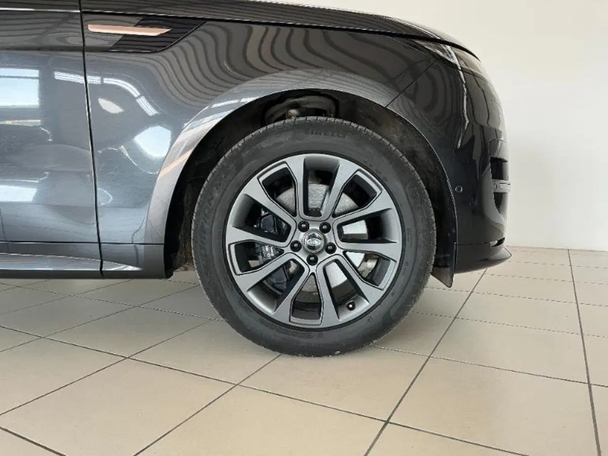 Land Rover Range Rover Sport usata a Venezia (2)