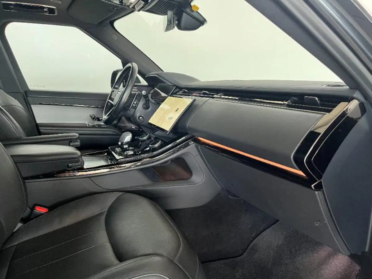 Land Rover Range Rover Sport usata a Venezia (5)