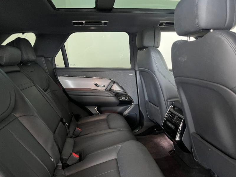 Land Rover Range Rover Sport usata a Venezia (7)