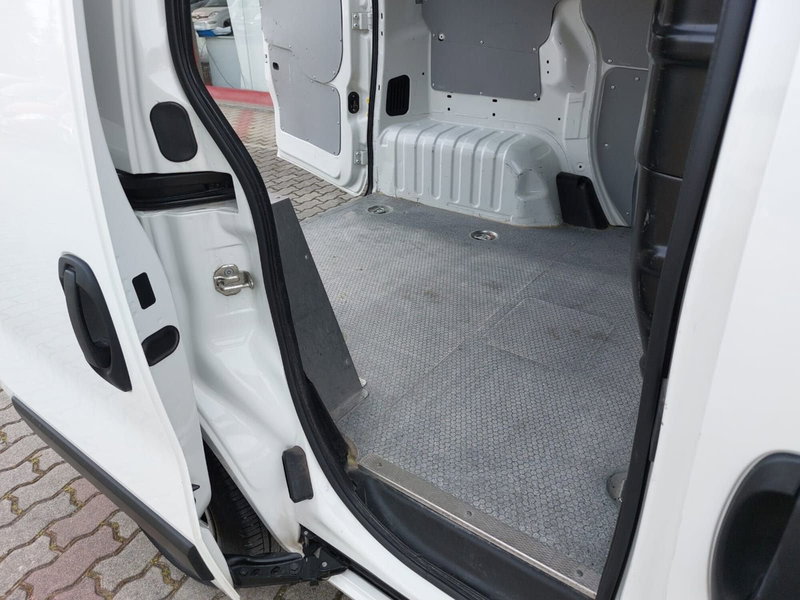 Fiat Fiorino usata a Pavia (14)