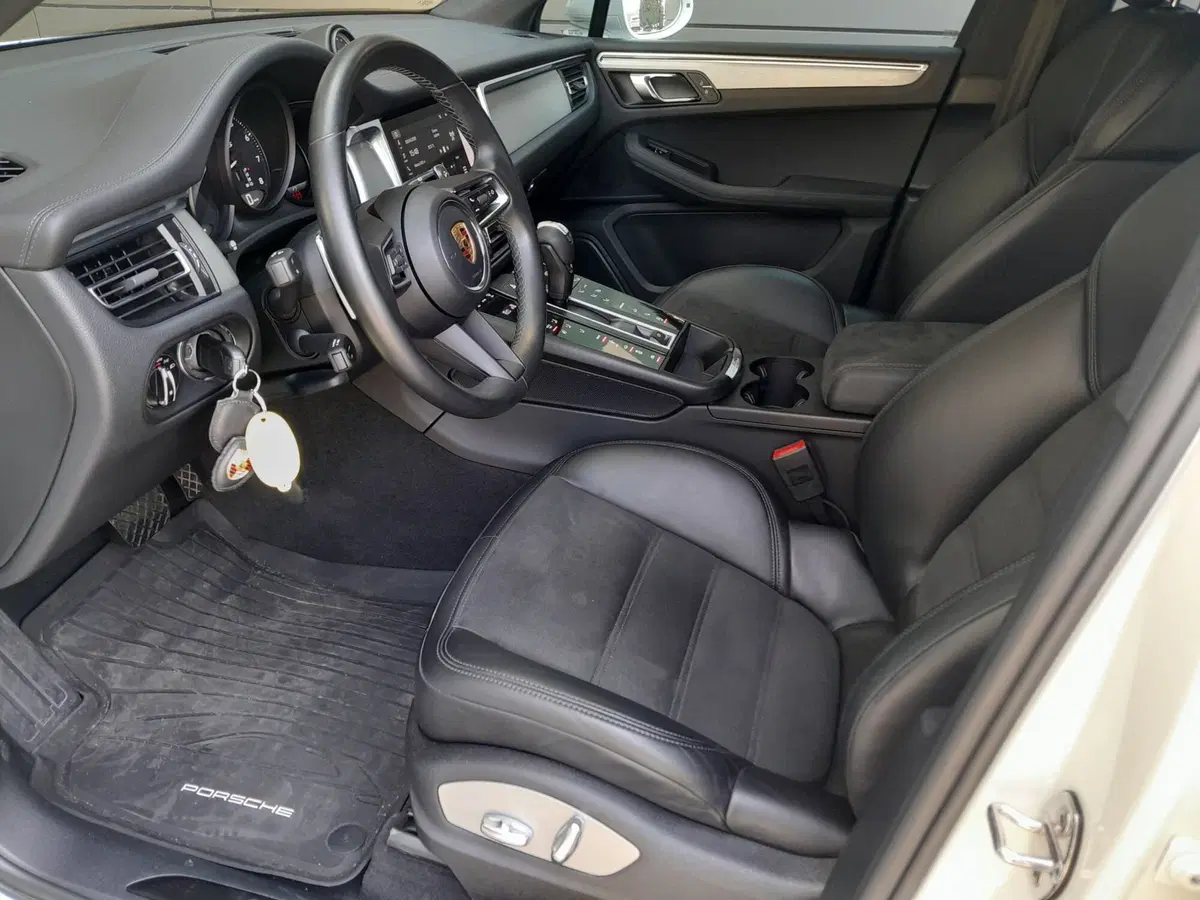 Porsche Macan usata a Cuneo (14)