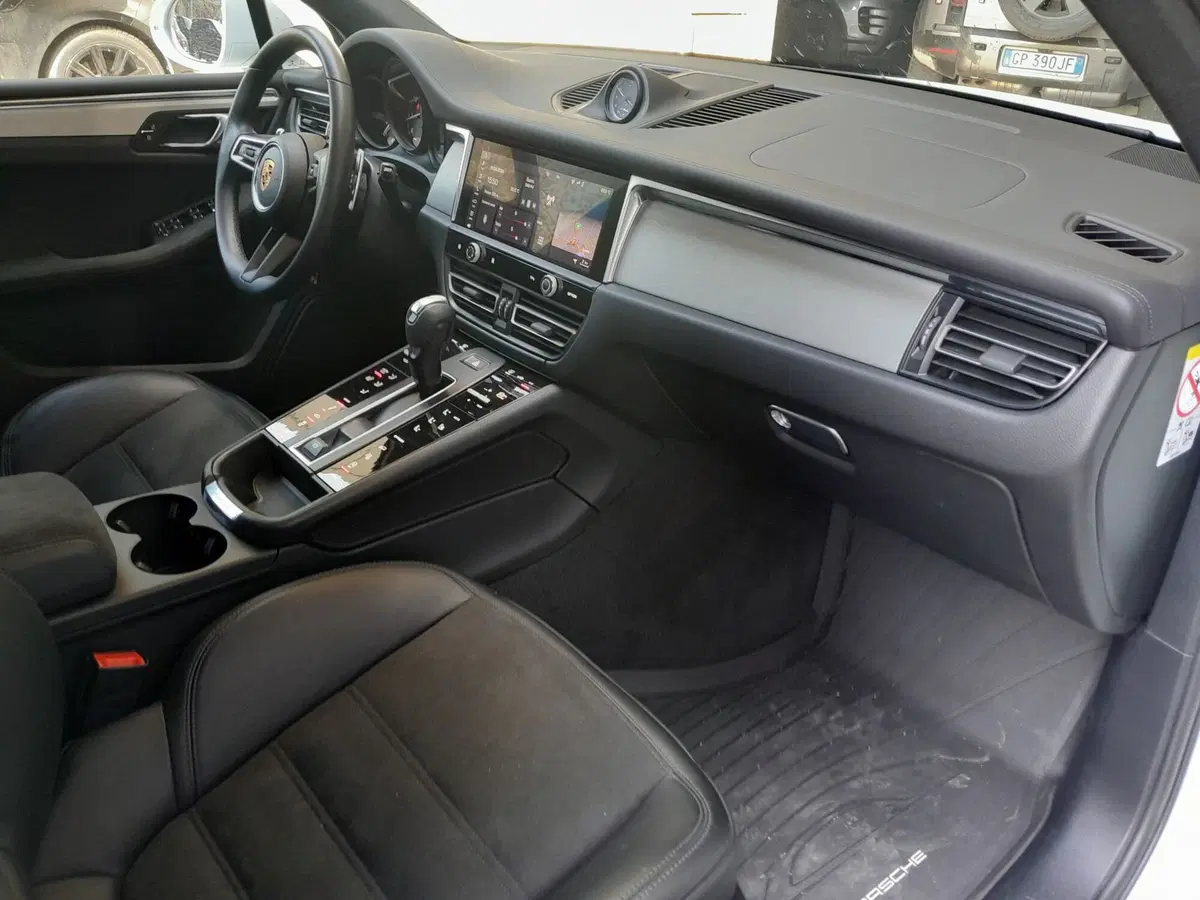 Porsche Macan usata a Cuneo (15)