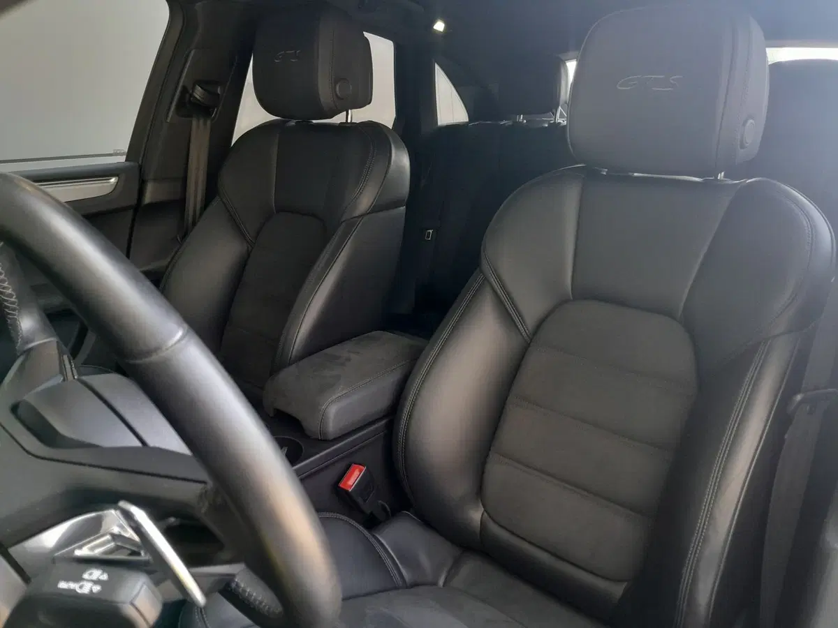 Porsche Macan usata a Cuneo (16)