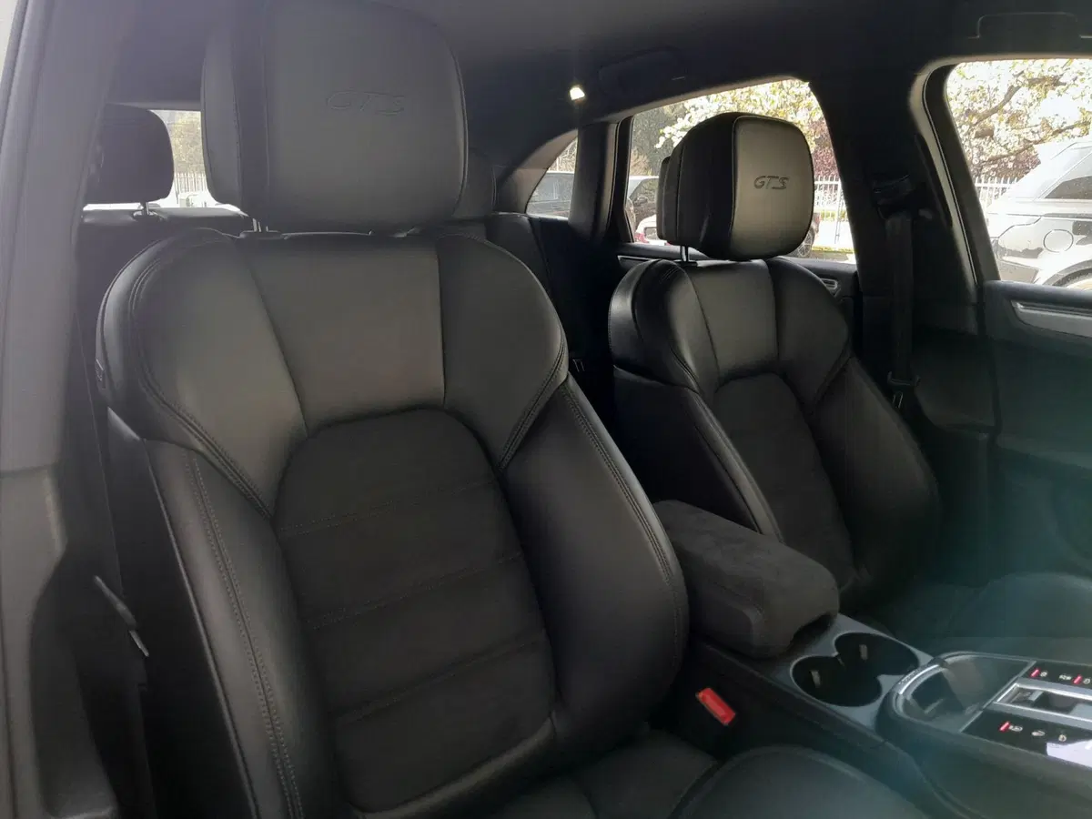 Porsche Macan usata a Cuneo (17)