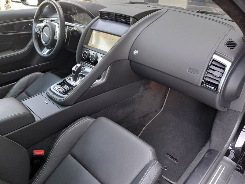 Jaguar F-Type Coupé usata a Cuneo (11)