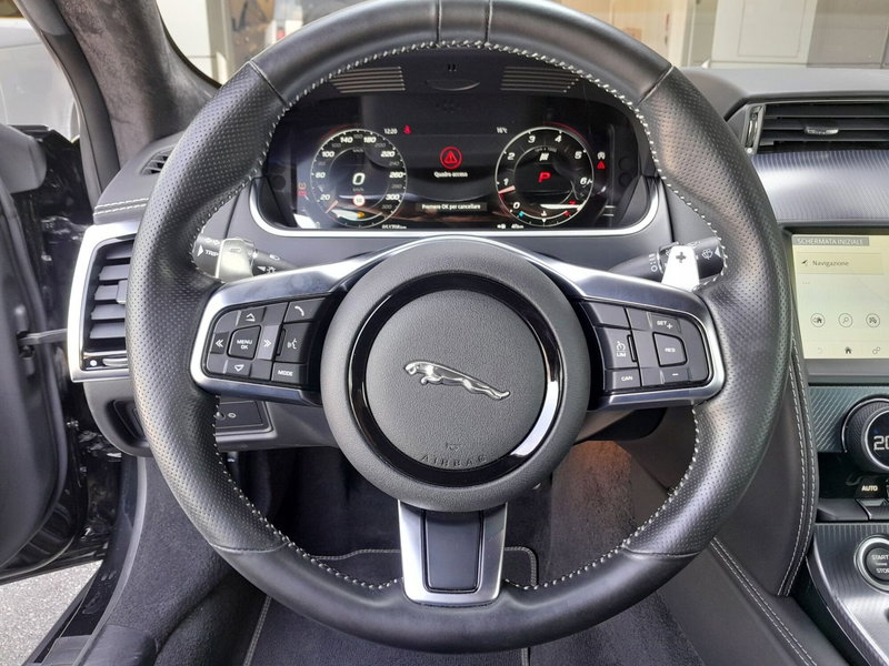 Jaguar F-Type Coupé usata a Cuneo (12)