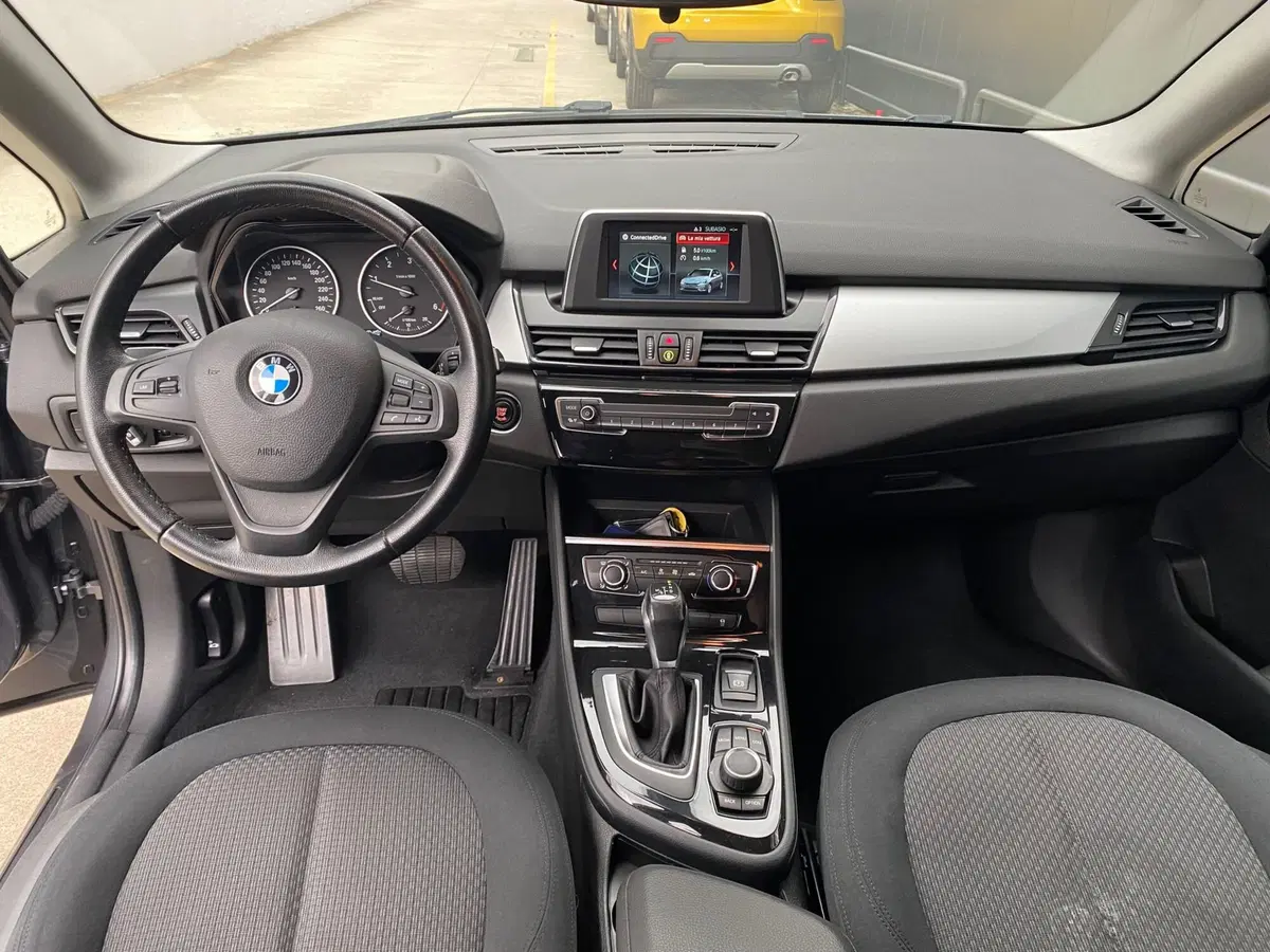 BMW Serie 2 Active Tourer usata a Milano (11)