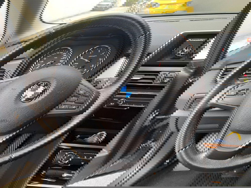 BMW Serie 2 Active Tourer usata a Milano (12)