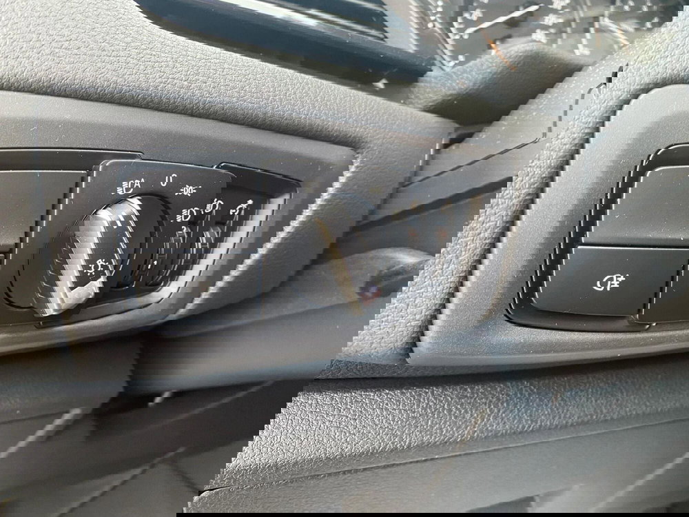 BMW Serie 2 Active Tourer usata a Milano (16)