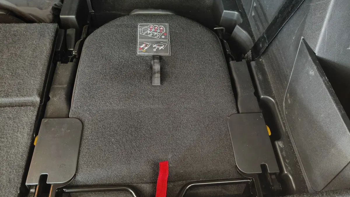 Peugeot 5008 usata a Milano (16)