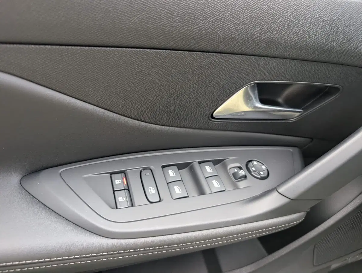 Peugeot 308 nuova a Milano (16)