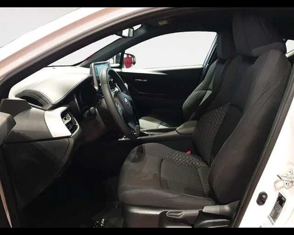 Toyota Toyota C-HR usata a Cuneo (11)