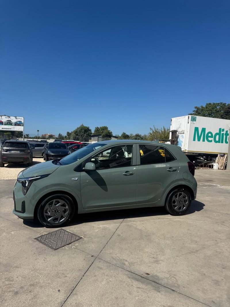 Kia Picanto nuova a Caserta (2)
