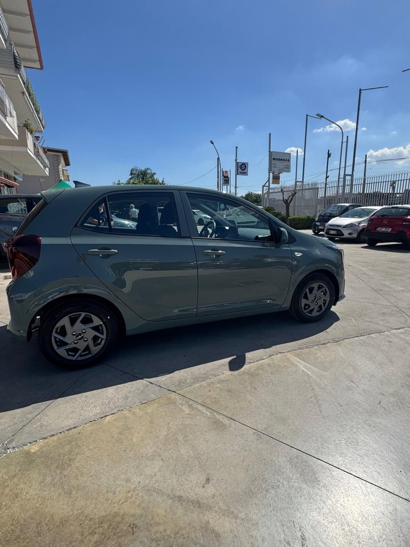 Kia Picanto nuova a Caserta (5)