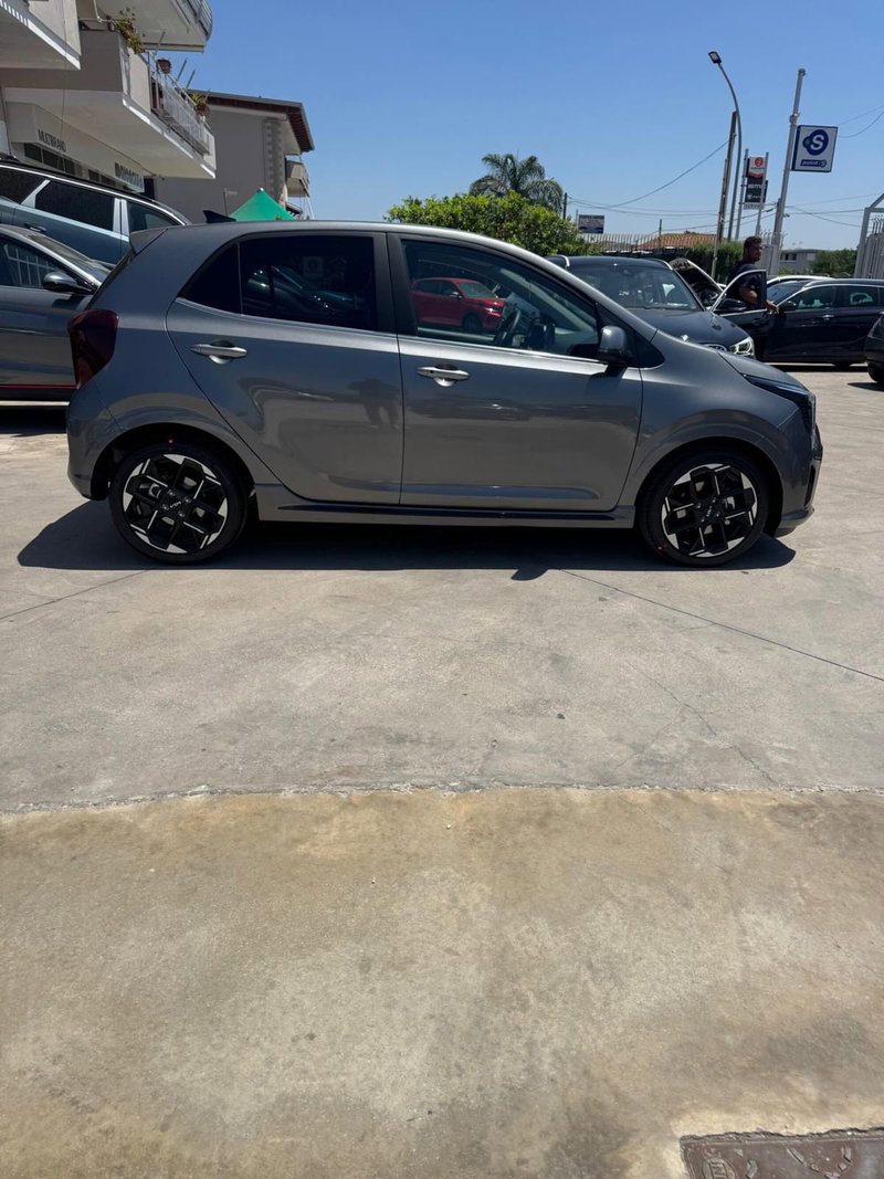 Kia Picanto nuova a Caserta (6)