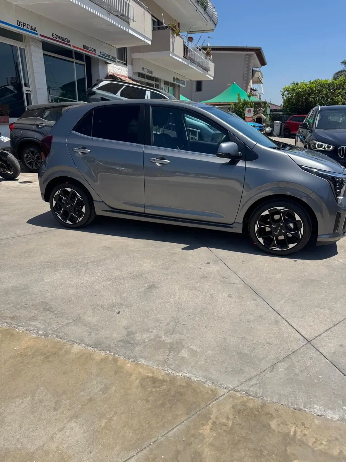 Kia Picanto nuova a Caserta (7)