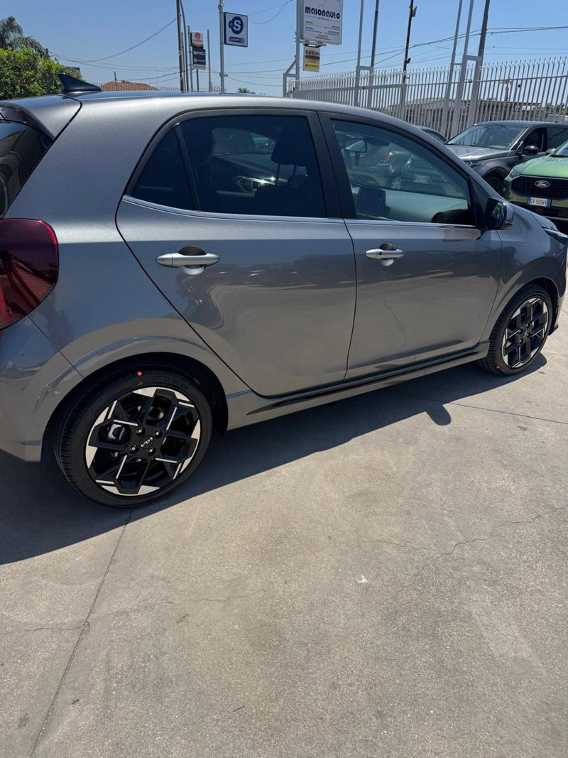 Kia Picanto nuova a Caserta (8)