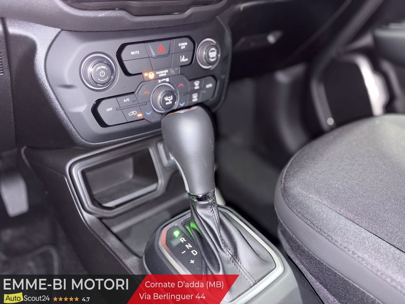 Jeep Renegade nuova a Monza e Brianza (12)