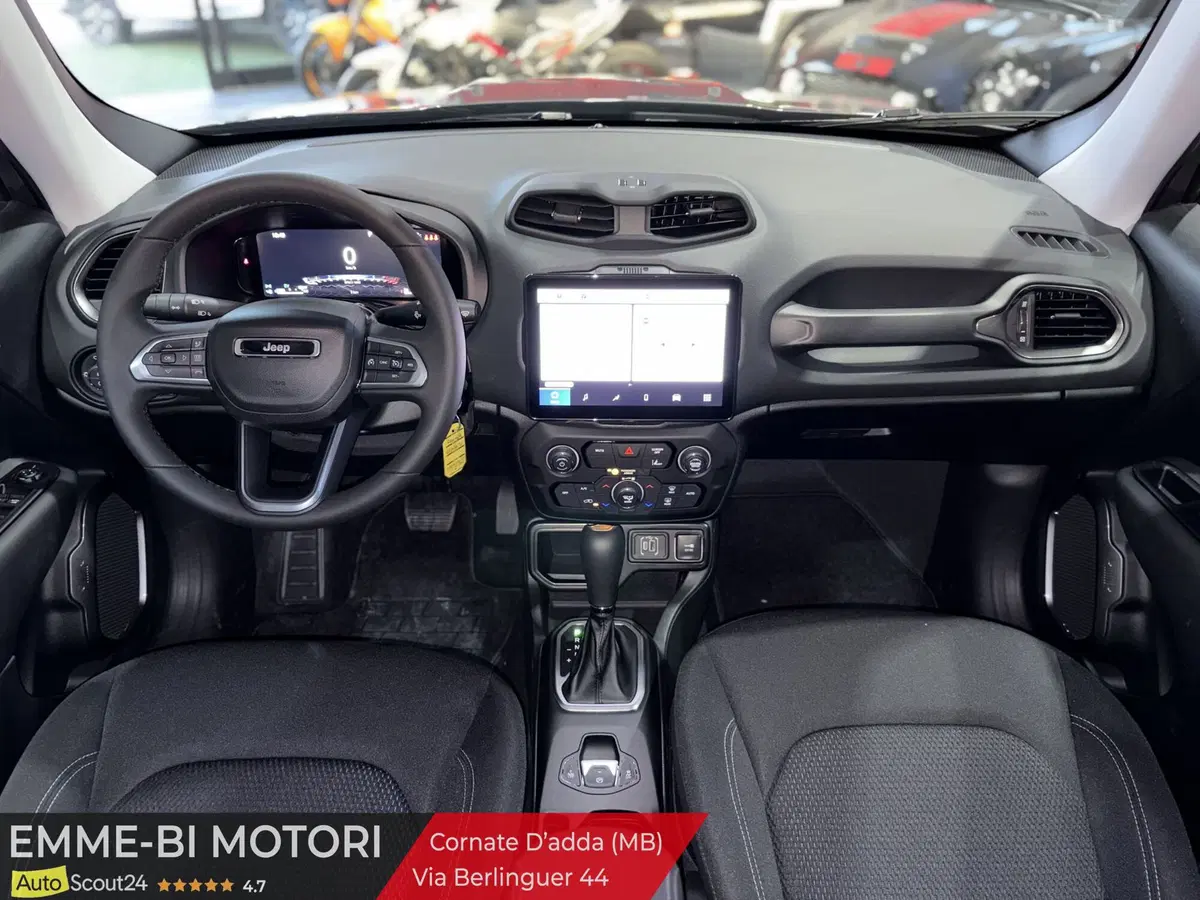 Jeep Renegade nuova a Monza e Brianza (13)