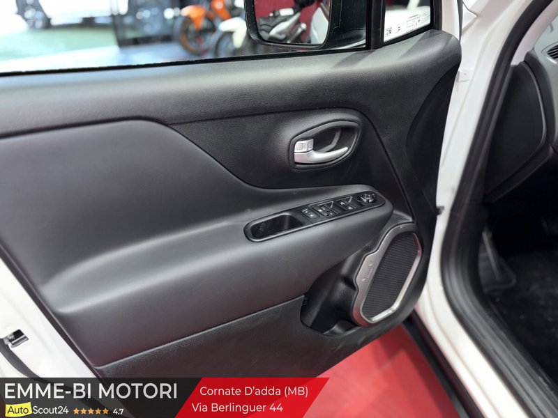 Jeep Renegade nuova a Monza e Brianza (14)