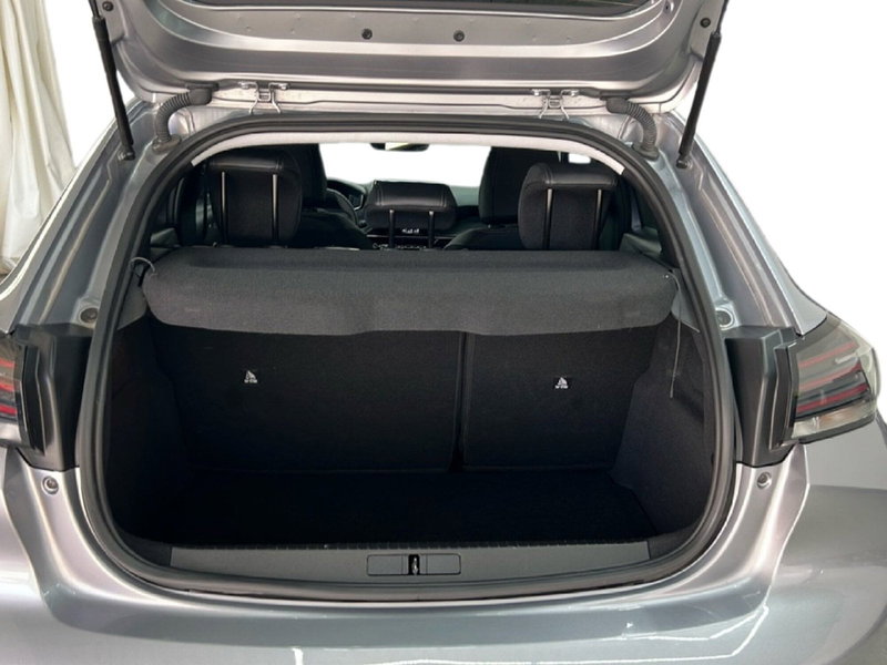 Peugeot 208 usata a Roma (10)