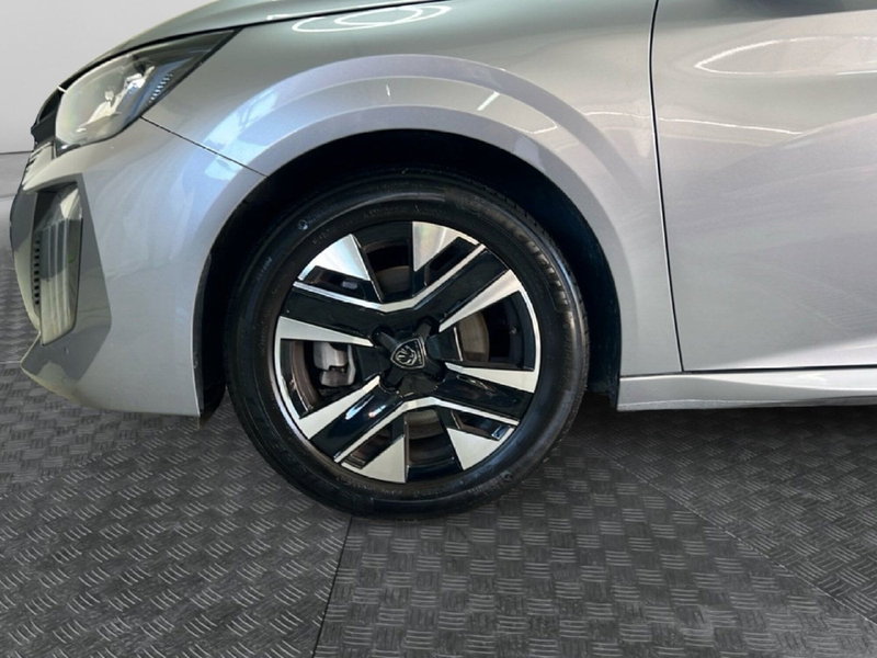 Peugeot 208 usata a Roma (9)