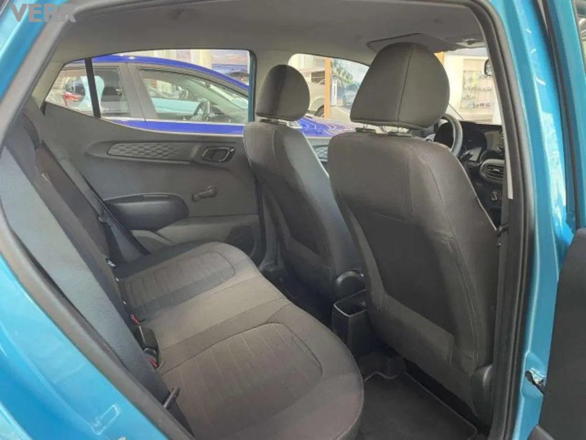 Hyundai i10 usata a Milano (11)